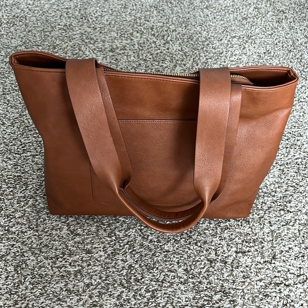 Universal Thread Faux Leather Cognac Tote Bag with shoulder strap!